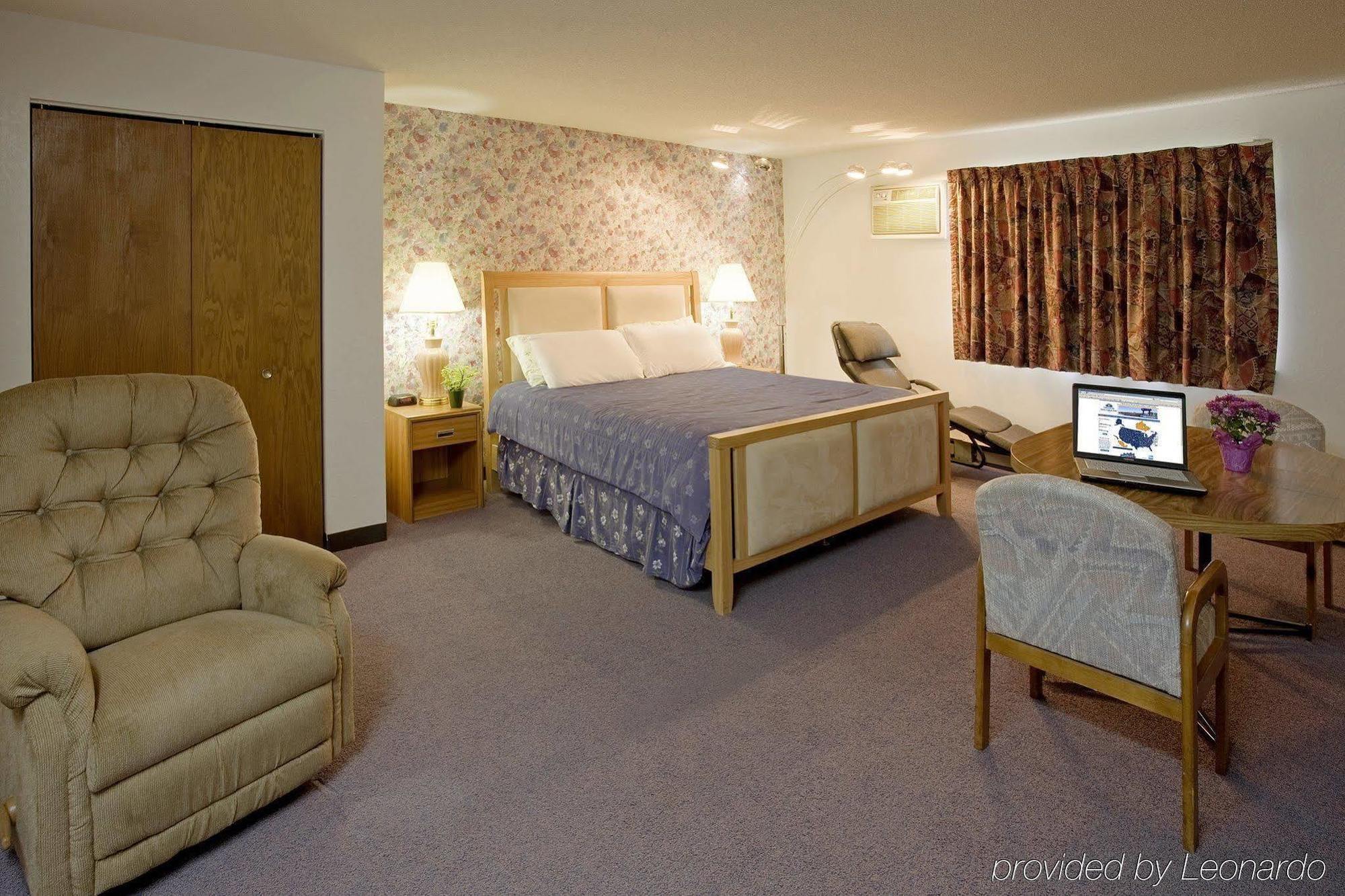 Waconia Inn And Suites Habitación foto