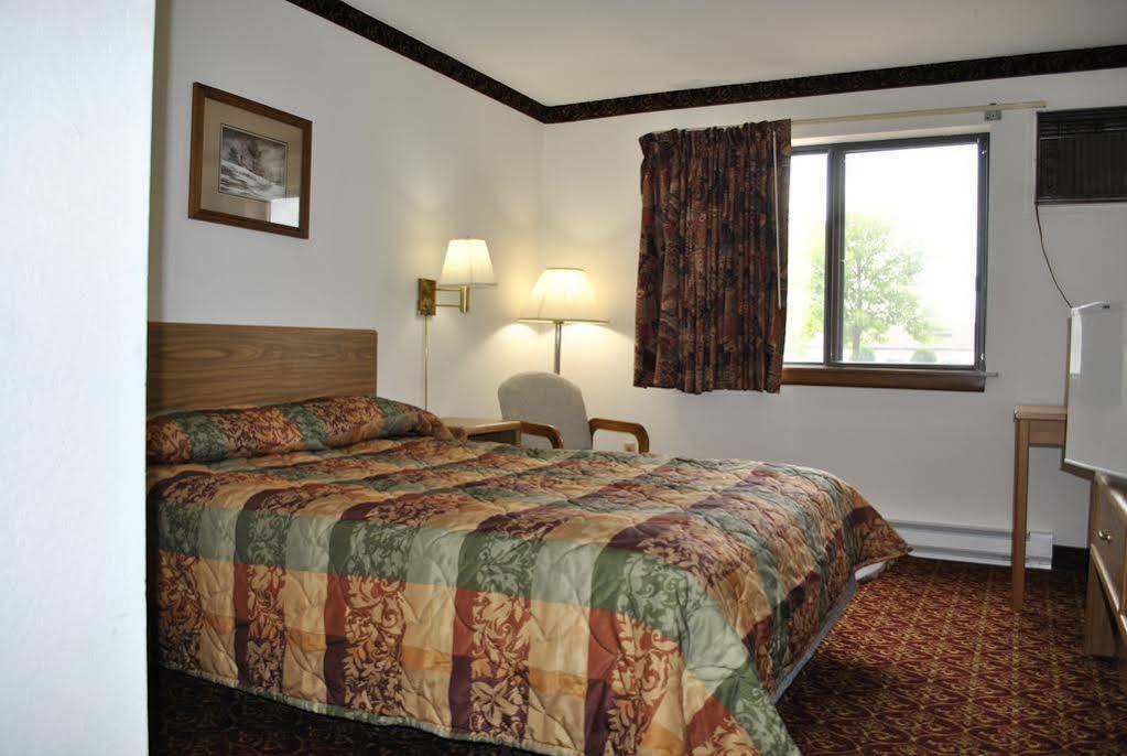 Waconia Inn And Suites Exterior foto